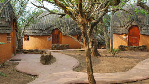 -protea-hotel-shakaland-huts-exterior-480